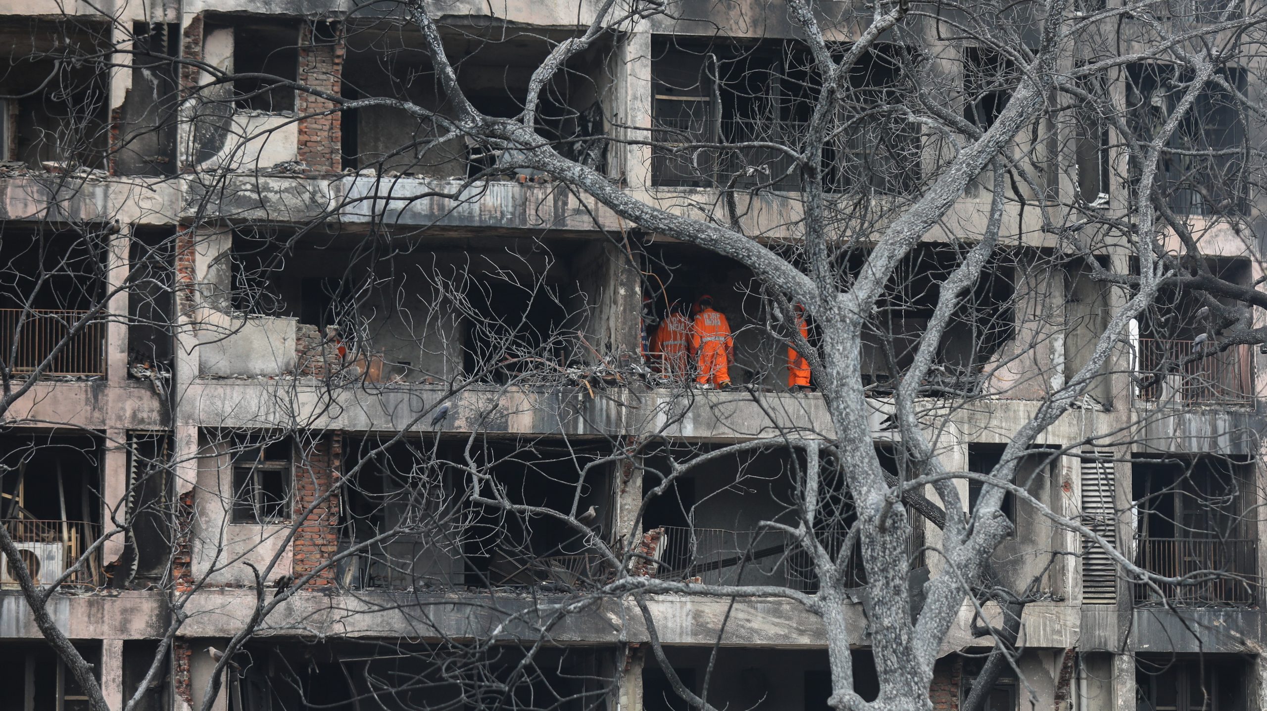 Leégett egy gyógyszergyár Indiában, legalább 36 ember meghalt és sokan eltűntek
