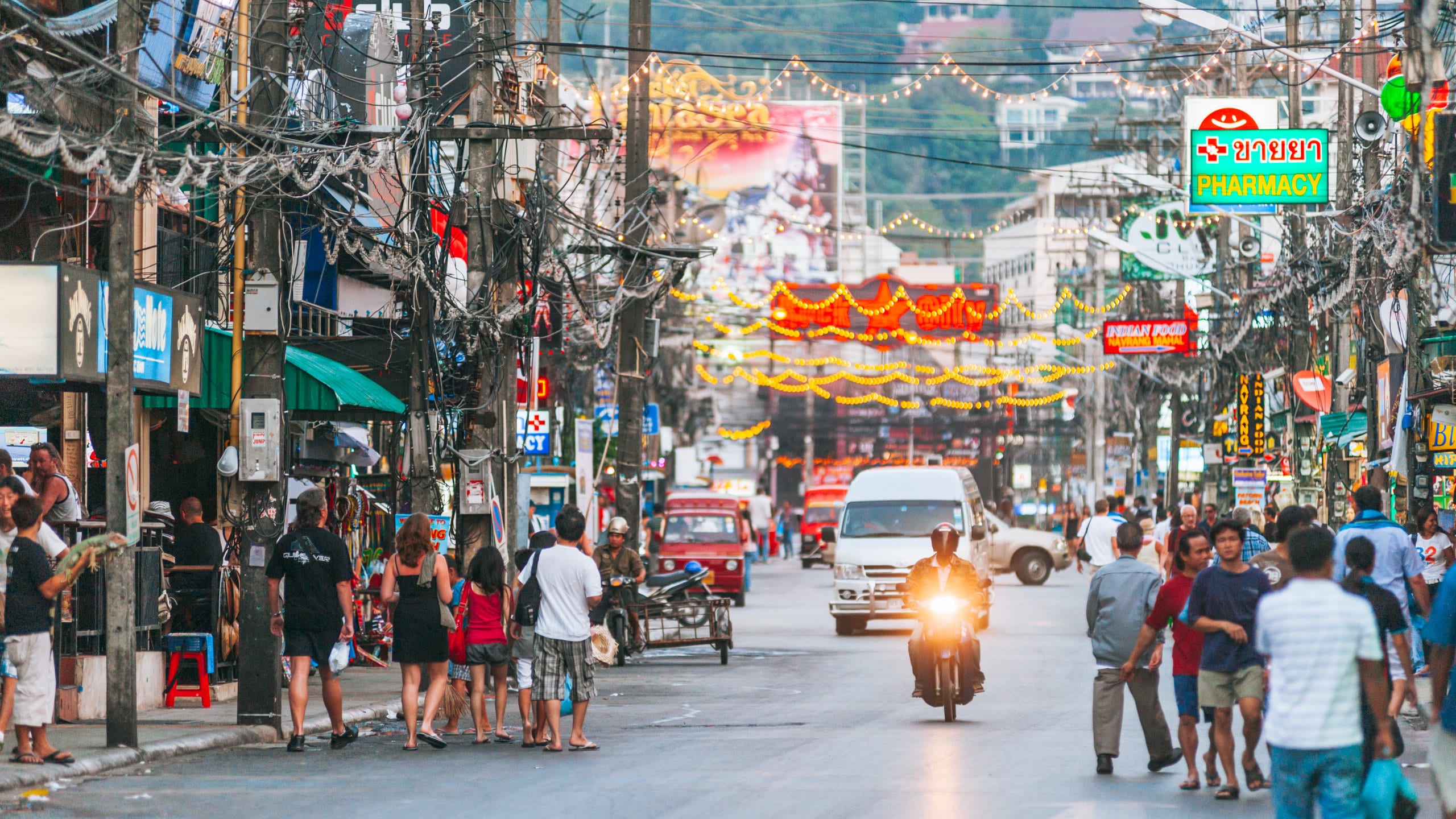 У туристичному раю Таїланду, на острові Пхукет, знайшли мертвим туриста
