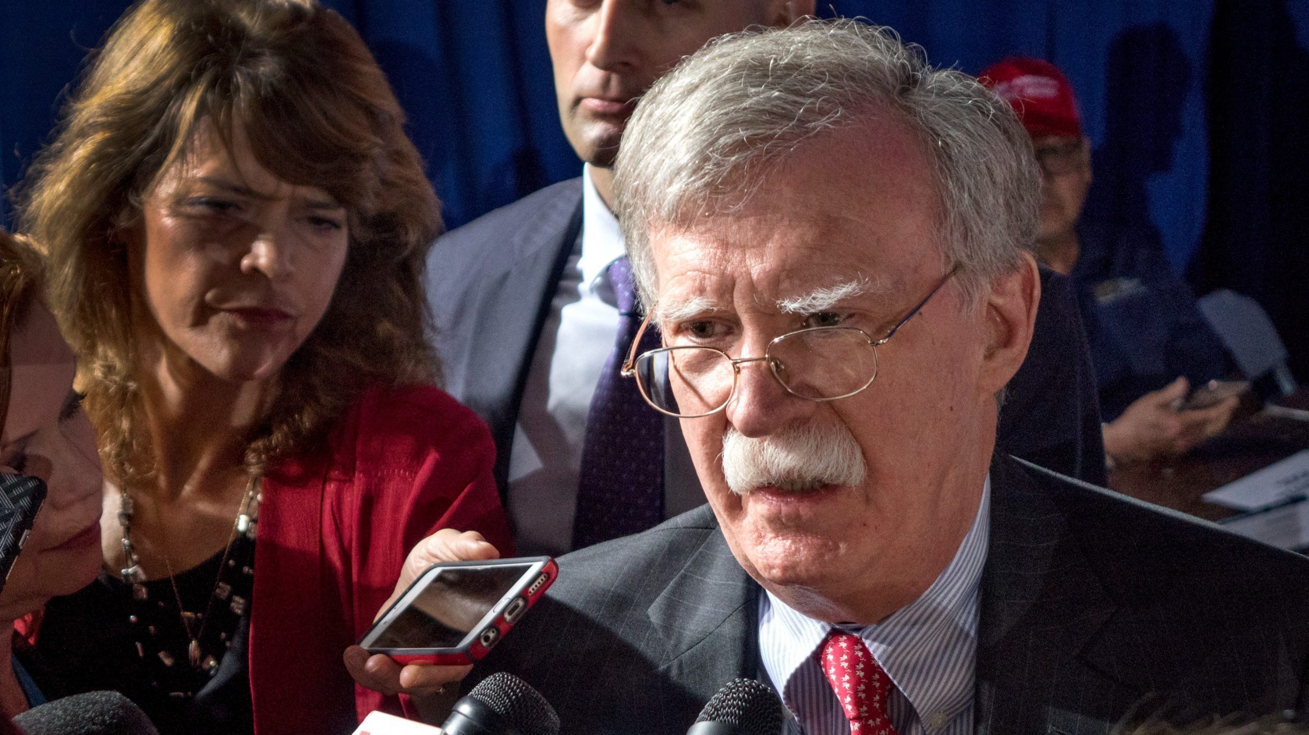 Házkutatást tartott az FBI Trump volt nemzetbiztonsági főtanácsadójánál