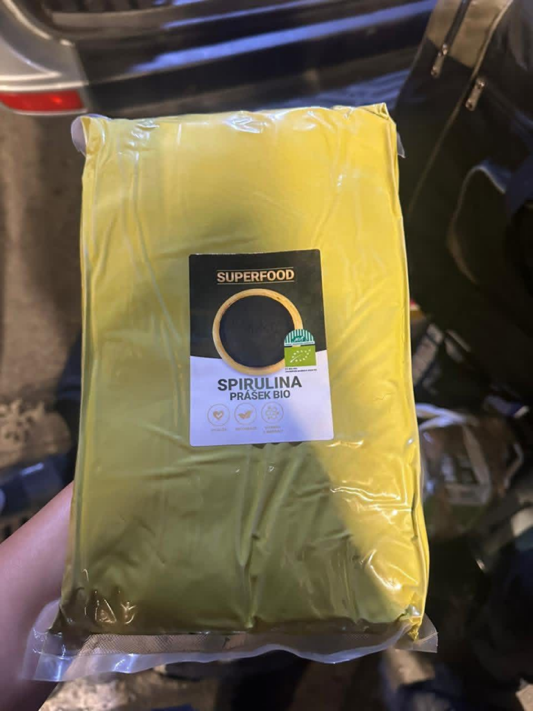 На кордоні зі Словаччиною митники вилучили понад 700 кг наркотичного чаю				
   
Події